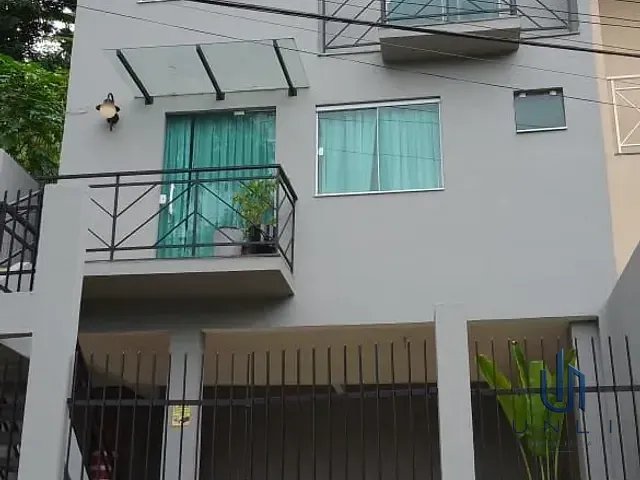 Casa 3 quartos e 1 banheiro, à venda, no bairro Ano Bom em Barra Mansa