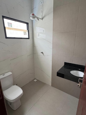 Casa com 200m² 3 quartos e 1 banheiro, à venda, no bairro Canafístula em Arapiraca