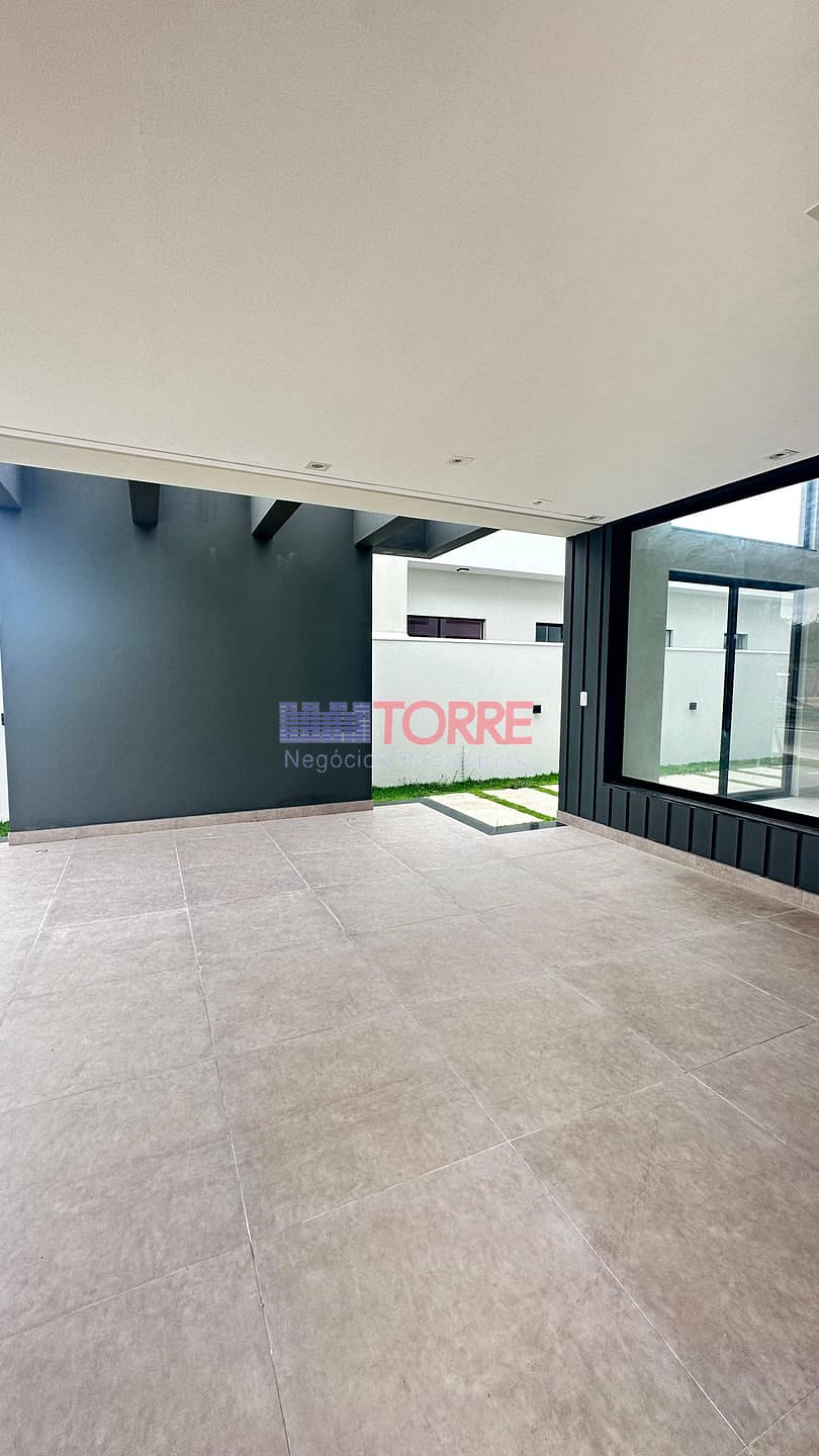 Casa à venda com 4 quartos, 205m² - Foto 32