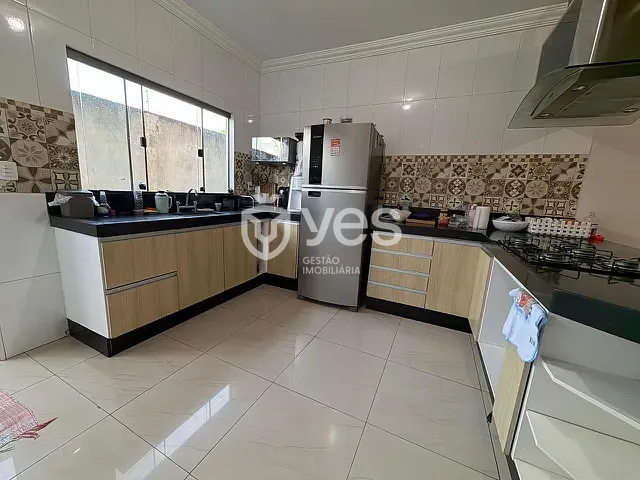 Casa 2 quartos e 2 banheiros, à venda, no bairro Jardim Europa em Araxá