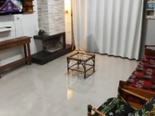 Casa 2 quartos e 2 banheiros, à venda, no bairro Laranjal em Pelotas