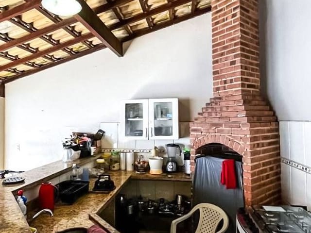 Casa com 360m² 3 quartos e 3 banheiros, à venda, no bairro Riviera Fluminense em Macaé