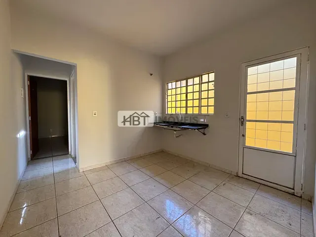 Casa 1 quarto e 1 banheiro, à venda, no bairro Vila Dutra em Bauru