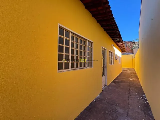 Casa 1 quarto e 1 banheiro, à venda, no bairro Vila Dutra em Bauru