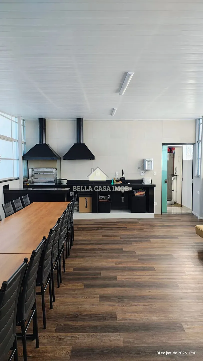 Casa, 3 quartos, 236 m² - Foto 1