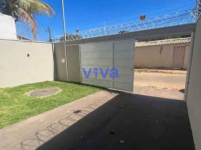 Casa com 200m² 3 quartos e 3 banheiros, à venda, no bairro Sítios Santa Luzia em Aparecida de Goiânia
