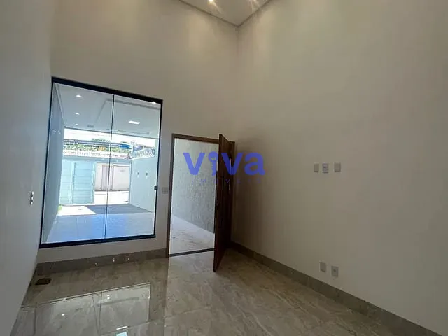 Casa com 200m² 3 quartos e 3 banheiros, à venda, no bairro Sítios Santa Luzia em Aparecida de Goiânia