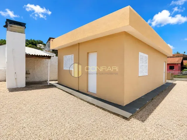 Casa 2 quartos e 1 banheiro, à venda, no bairro centro em Porto Belo