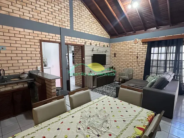 Casa com 130m² 2 quartos e 2 banheiros, para alugar, no bairro Ribeirão da Ilha em Florianópolis