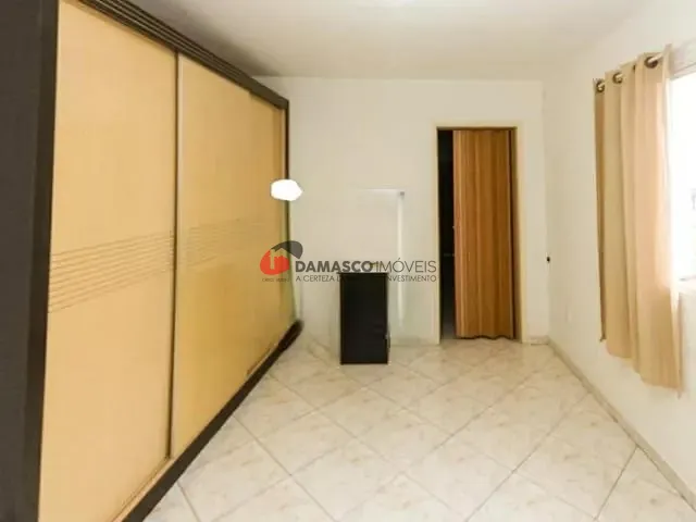 Casa com 240m² 3 quartos e 2 banheiros, à venda, no bairro Jardim Ana Rosa em São Paulo