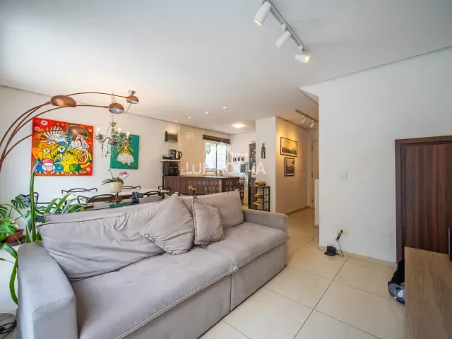 Casa com 133m² 3 quartos e 2 banheiros, à venda, no bairro Chácara Quiriri em Carapicuíba