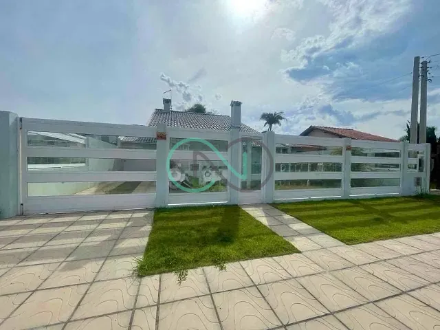 Casa 5 quartos e 4 banheiros, à venda, no bairro Centro em Imbé