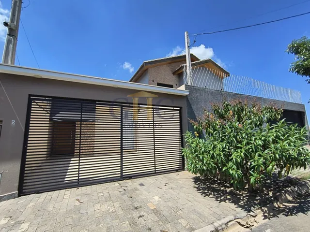 Casa 2 quartos e 2 banheiros, à venda, no bairro Jardim São Lucas em Salto de Pirapora