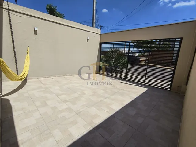 Casa 2 quartos e 2 banheiros, à venda, no bairro Jardim São Lucas em Salto de Pirapora
