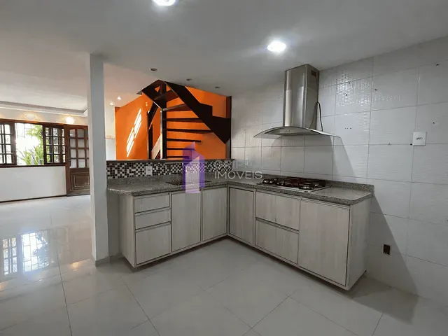 Casa 2 quartos e 2 banheiros, à venda, no bairro Maria Paula em São Gonçalo