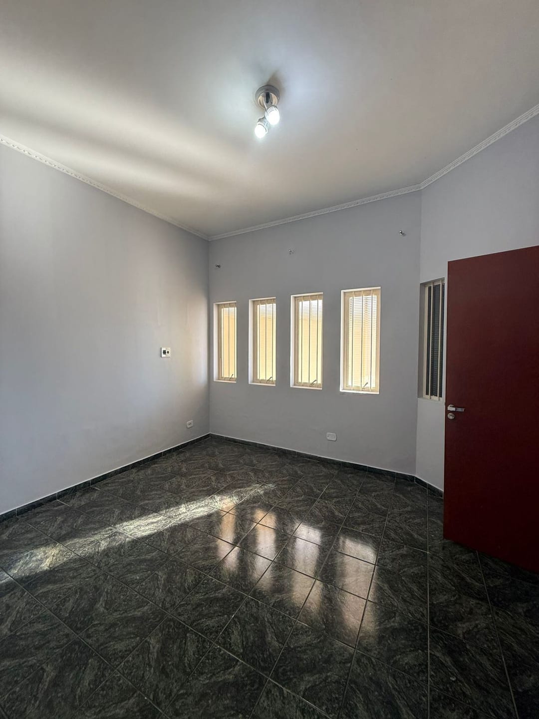 Casa, 3 quartos, 228 m² - Foto 4