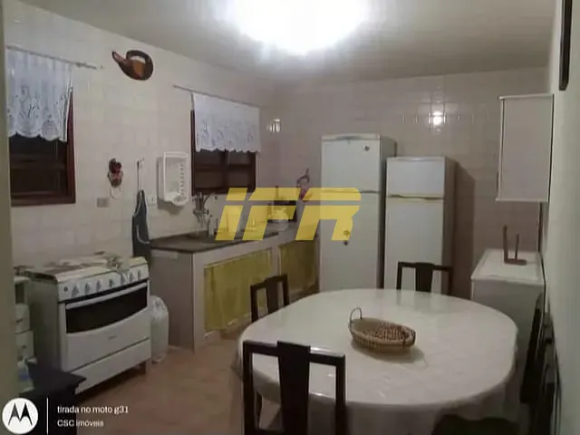 Casa 4 quartos e 2 banheiros, à venda, no bairro Perequê Açu em Ubatuba