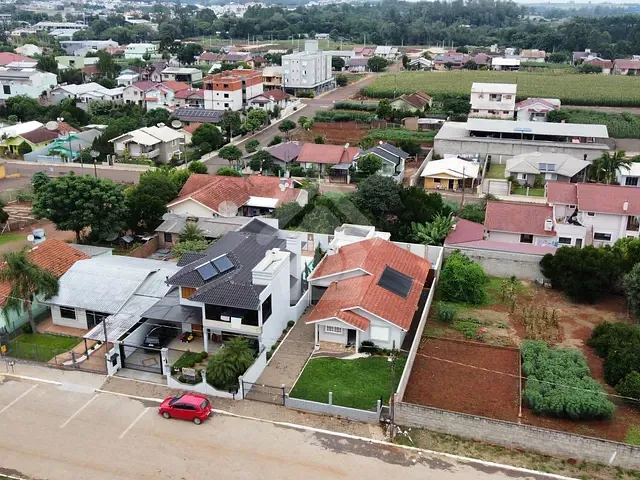 Casa com 219m² 3 quartos e 2 banheiros, à venda, no bairro Alesgut em Teutônia