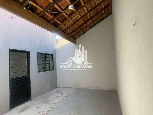 Casa 2 quartos e 1 banheiro, à venda, no bairro Conjunto Habitacional Maria Elena Pereira Bertolini em Pederneiras