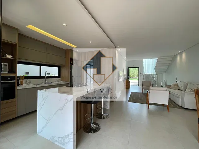 Casa 3 quartos e 4 banheiros, à venda, no bairro Vila Monte Alegre em Paulínia