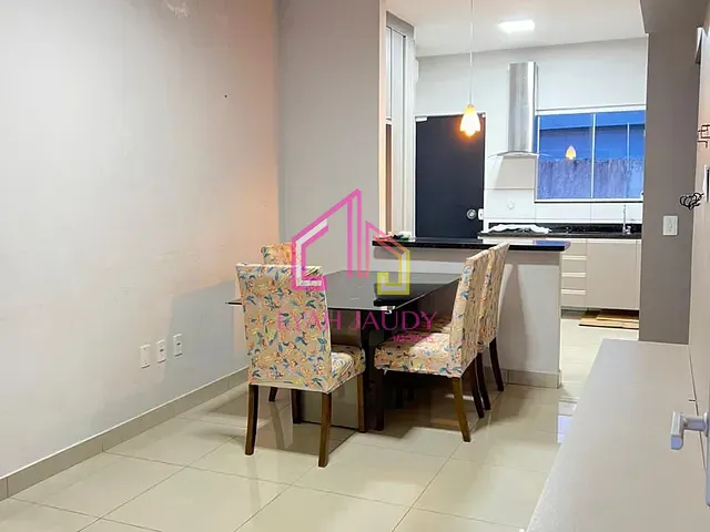 Casa com 200m² 2 quartos e 2 banheiros, à venda, no bairro Distrito Industrial em Cuiabá