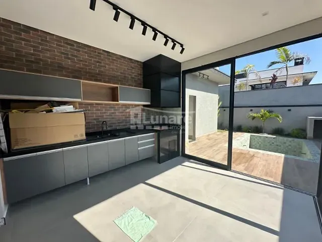 Casa com 360m² 4 quartos e 5 banheiros, à venda, no bairro Cézar de Souza em Mogi das Cruzes