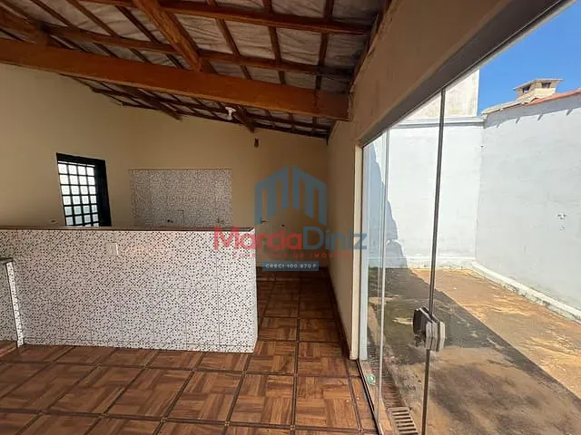 Casa 3 quartos e 1 banheiro, para alugar, no bairro Jardim Guanabara IV em Ituverava