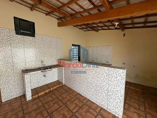 Casa 3 quartos e 1 banheiro, para alugar, no bairro Jardim Guanabara IV em Ituverava