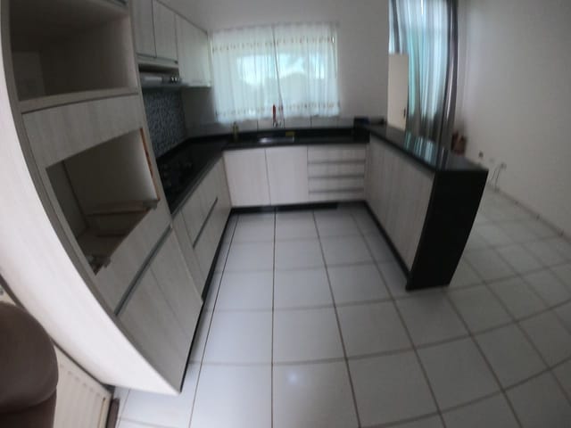 Casa com 130m² 2 quartos e 2 banheiros, à venda, no bairro Columbia em Londrina