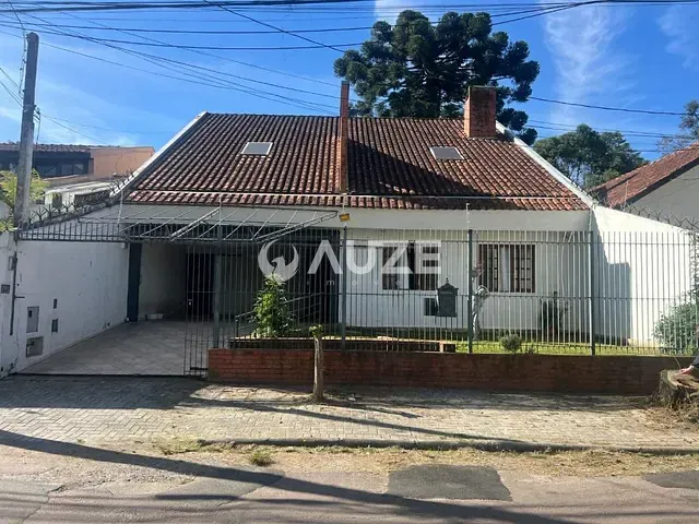 Casa com 300m² 3 quartos e 4 banheiros, à venda, no bairro Barreirinha em Curitiba