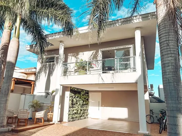 Casa com 220m² 3 quartos e 4 banheiros, à venda, no bairro Gleba Fazenda Palhano em Londrina