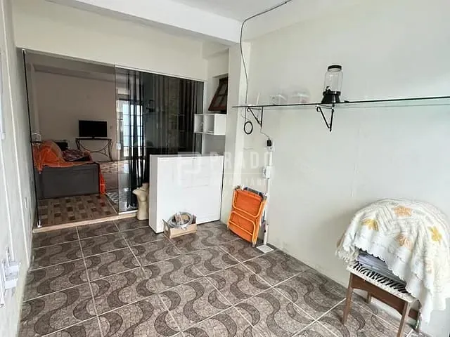 Casa 2 quartos e 1 banheiro, à venda, no bairro Areal em Pelotas