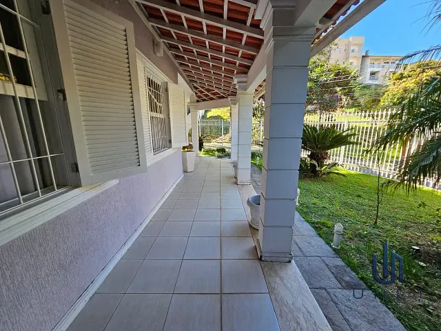 Casa 5 quartos e 8 banheiros, à venda, no bairro Jardim Belvedere em Volta Redonda