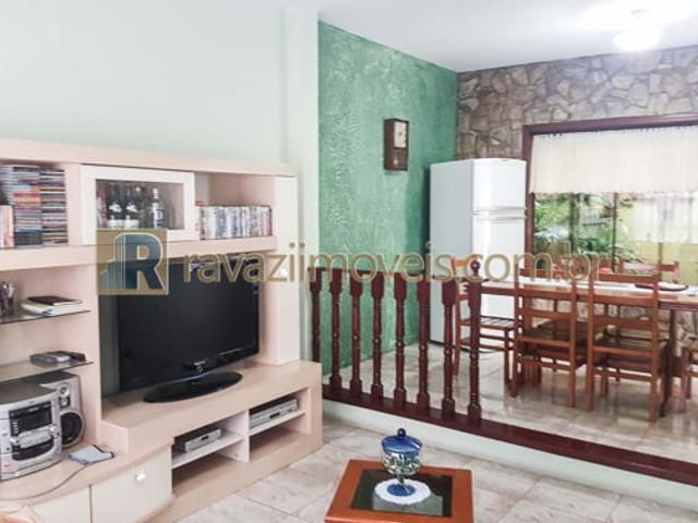 Casa com 250m² 3 quartos e 2 banheiros, à venda, no bairro Santo Antônio em Louveira