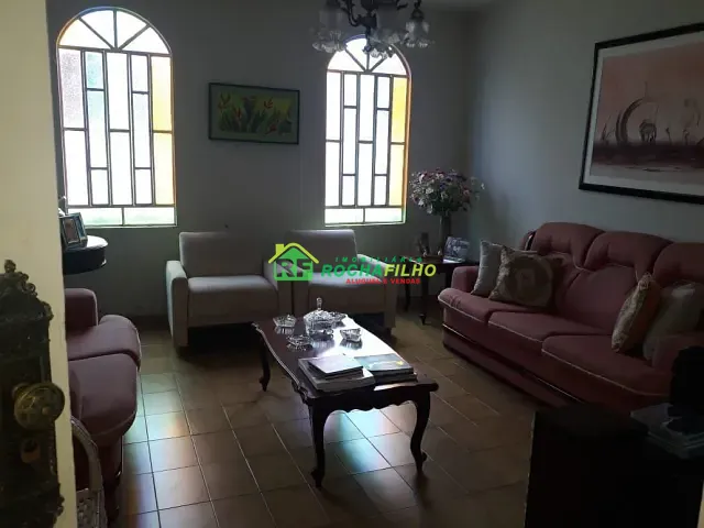 Casa com 405m² 3 quartos e 1 banheiro, à venda, no bairro Morada do Sol em Teresina