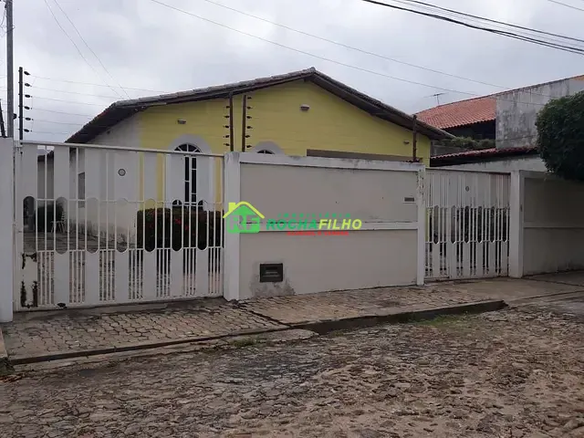 Casa com 405m² 3 quartos e 1 banheiro, à venda, no bairro Morada do Sol em Teresina