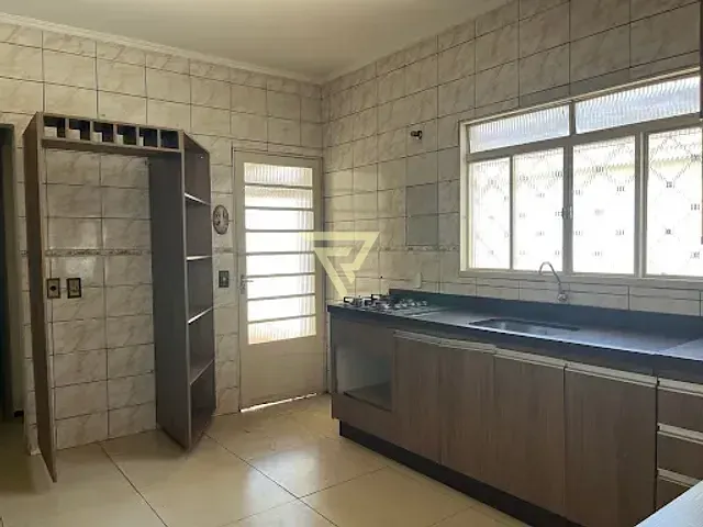 Casa com 125m² 2 quartos e 1 banheiro, à venda, no bairro Planalto Verde em Ribeirão Preto