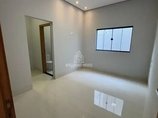 Casa 3 quartos e 4 banheiros, à venda, no bairro Santa Cruz em Cuiabá