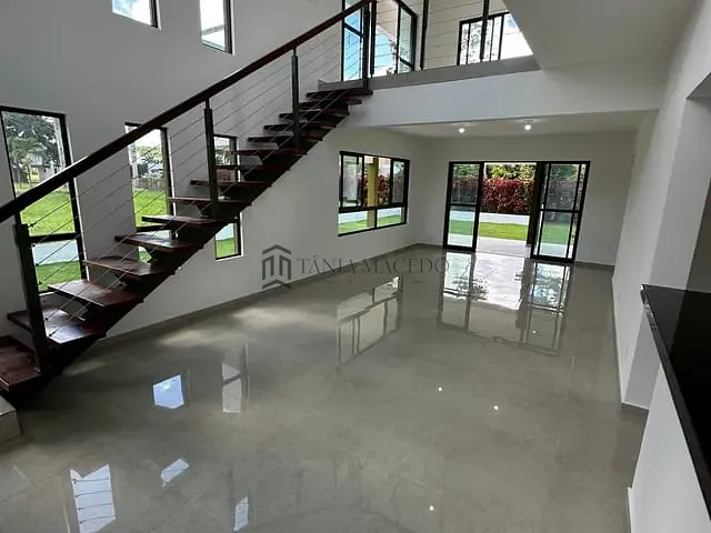 Casa com 616m² 4 quartos e 6 banheiros, à venda, no bairro Aldeia em Paudalho