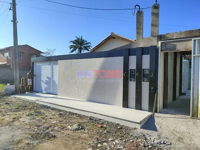 Casa 3 quartos e 2 banheiros, à venda, no bairro Barramares em Ilhéus