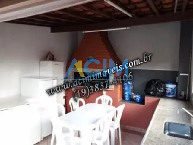Casa com 300m² 2 quartos e 1 banheiro, à venda, no bairro Guedes em Jaguariúna