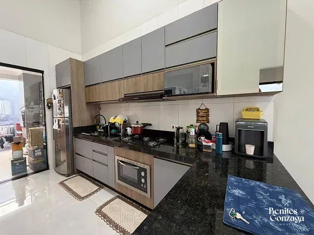 Casa 3 quartos e 2 banheiros, à venda, no bairro Jardim Dias I em Maringá