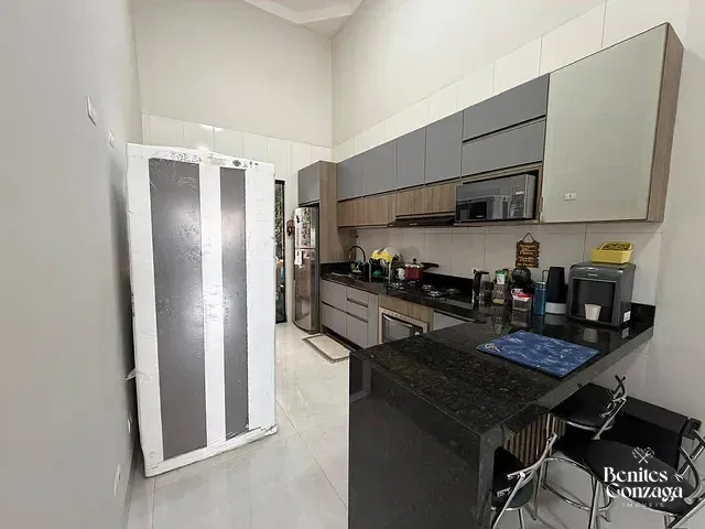 Casa 3 quartos e 2 banheiros, à venda, no bairro Jardim Dias I em Maringá
