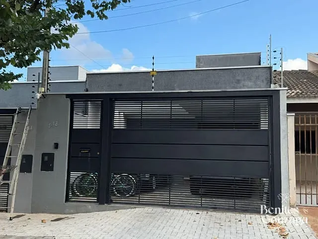 Casa 3 quartos e 2 banheiros, à venda, no bairro Jardim Dias I em Maringá