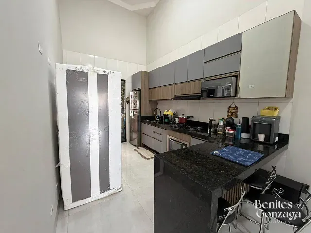 Casa 3 quartos e 2 banheiros, à venda, no bairro Jardim Dias I em Maringá