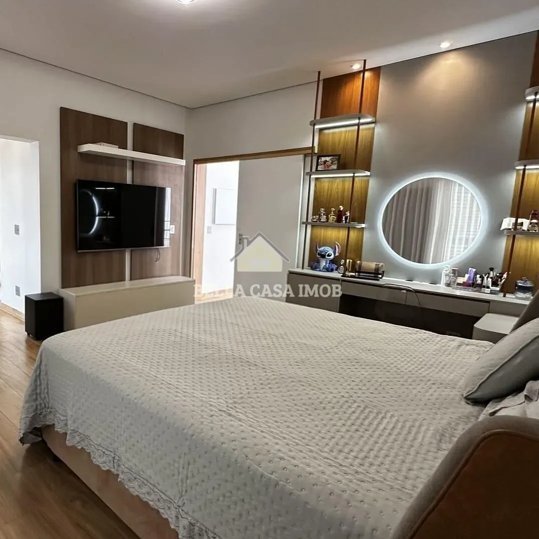 Casa, 4 quartos, 390 m² - Foto 2