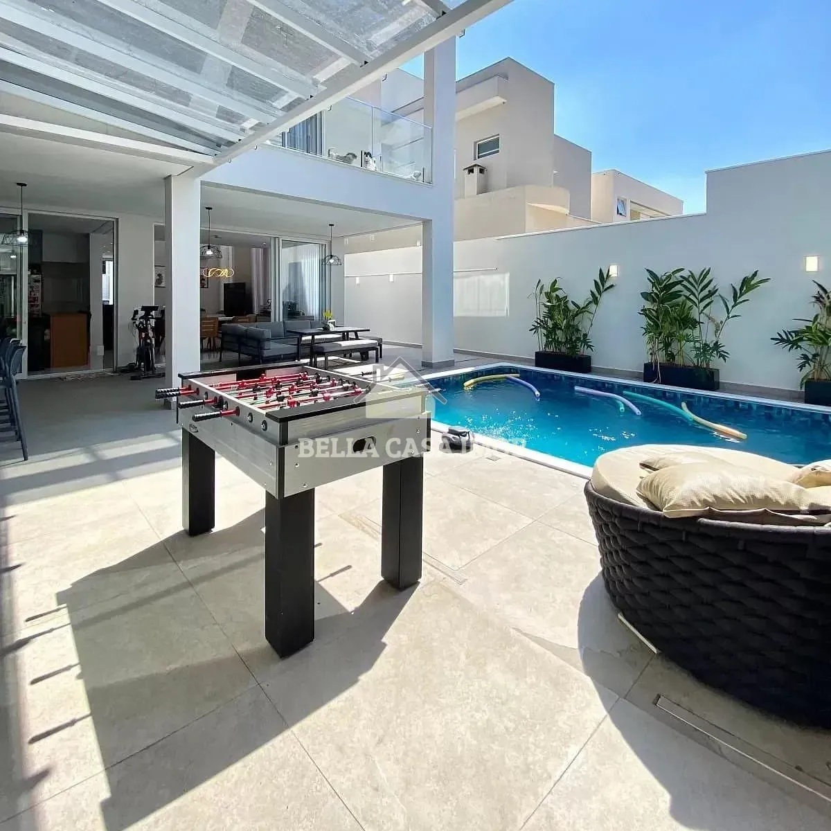 Casa, 4 quartos, 390 m² - Foto 1