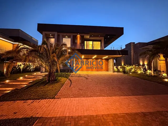 Casa com 916m² 4 quartos e 7 banheiros, à venda, no bairro Monte Alegre em Vinhedo