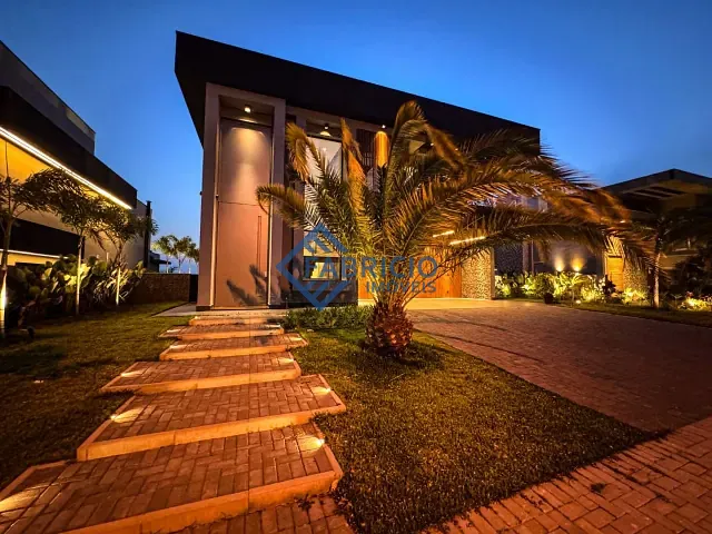 Casa com 916m² 4 quartos e 7 banheiros, à venda, no bairro Monte Alegre em Vinhedo
