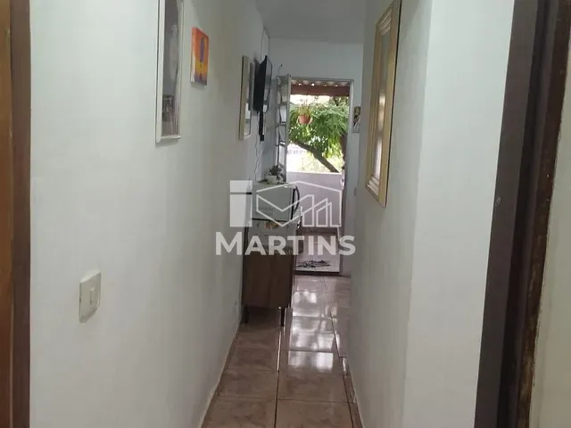 Casa 2 quartos e 1 banheiro, à venda, no bairro Jardim Novo Campo Limpo em Embu das Artes